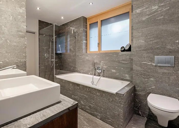 Raetia Nana 公寓 *