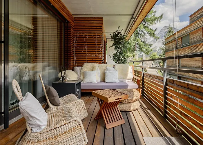 Raetia Nana 아파트 아로사