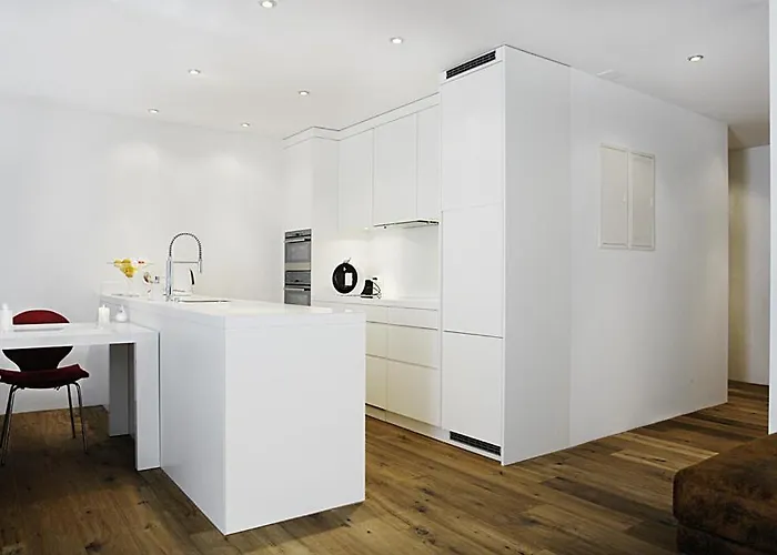 Raetia Nana 아파트 아로사